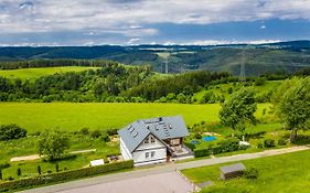 Ferienwohnung Falkenblick OG im FH Falkenhöhe